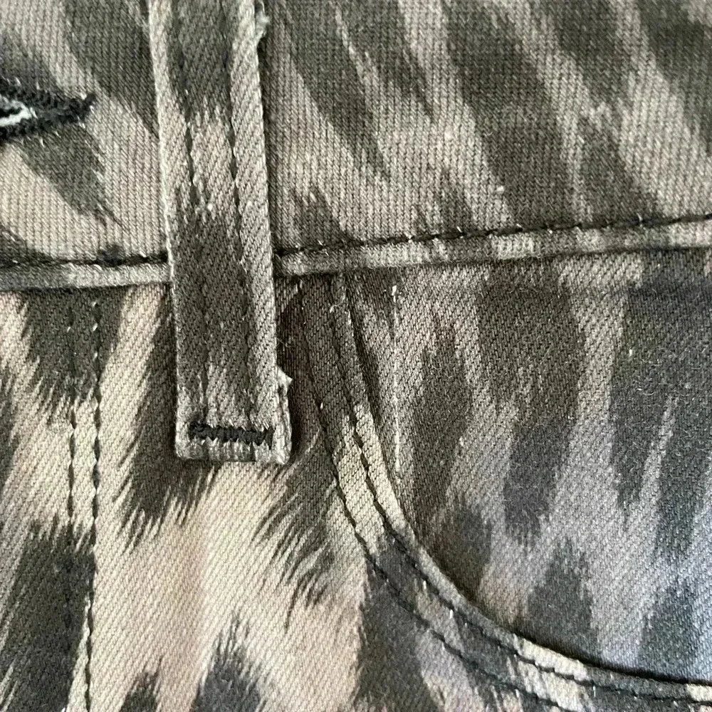 L’AGENCE leopard skinny denim